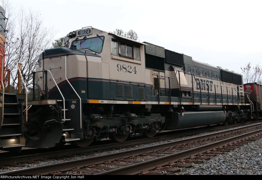 BNSF 9824